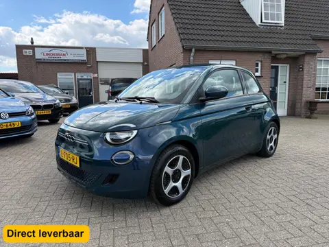Fiat 500 3+1 Passion 42 kWh Navigatie LED Soh 91,3% Org. Nederlands