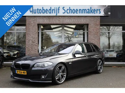 BMW 5-serie Touring 530i High Executive LEER MEMORY HUD STOELVERW. XENON CRUISE CLIMA NAVI 2XPDC 20'
