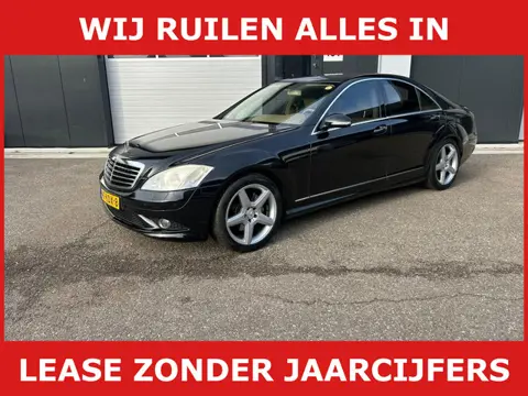Mercedes-Benz S-klasse motor rookt