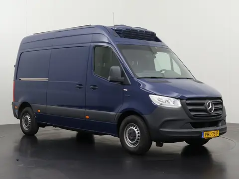 Mercedes-Benz eSprinter eSprinter L2H2 55 kWh Koelauto | Camera | 2xSchuifdeur | Airco