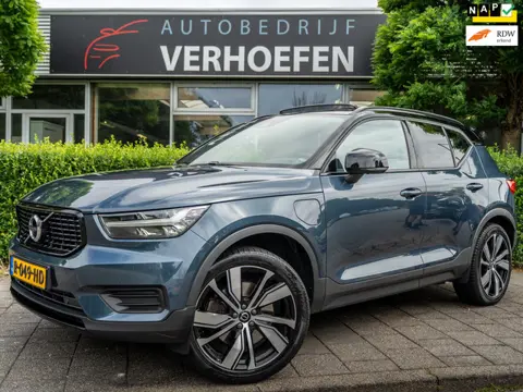 Volvo XC40 1.5 T4 Recharge R-Design | PANORAMADAK | CARPLAY | TREKHAAK | HARMAN KARDON AUDIO | 360 C