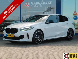 BMW 1-serie M135i xDrive Executive Edition 306 PK, Full LED / Carplay / PDC / Stoelverwarming / 19' 