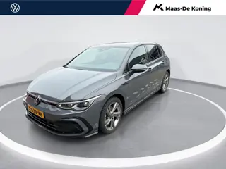 Volkswagen Golf 1.5 eTSI 130pk DSG R-Line · Apple/Android Car Play · Navigatie · P-Sensoren · Sfeerv