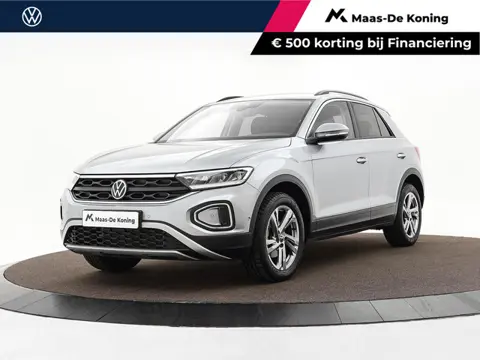 Volkswagen T-Roc 1.5 TSI 150pk DSG Life 75 Edition · Camera · Apple/Android Car Play · Trekhaak · Na