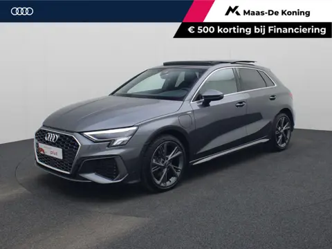 Audi A3 Sportback 40 TFSIe 150kW/204PK S Edition · Panoramadak · Leder · Trekhaak · Garantie t/m 07-