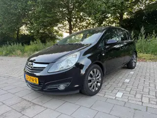 Opel Corsa 1.2-16V '111' Edition