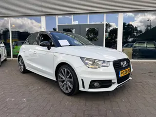Audi A1 Sportback 1.2 TFSI Admired/S-Line/Nl Auto/Navigatie/Lm Velgen