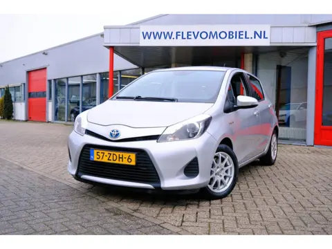 Toyota Yaris 1.5 Full Hybrid Aspiration 5-drs Aut. Navi|Clima|Cam|Cruise