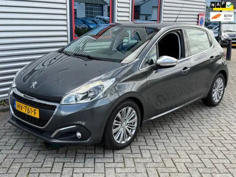 Peugeot 208 1.6 BlueHDi Blue Lease Executive Carplay Euro 6
