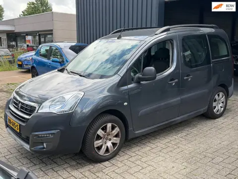 Peugeot Partner Tepee 1.2 PureTech Active *Motorstoring*