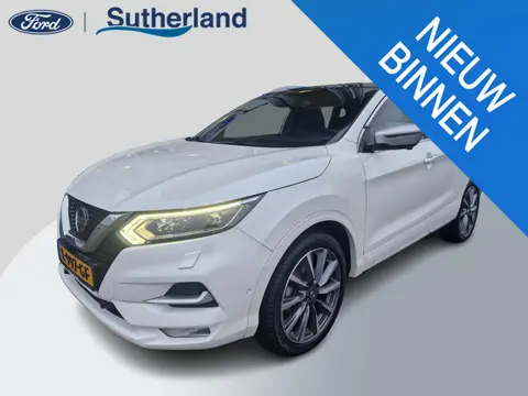 Nissan Qashqai 1.3 DIG-T Tekna + Full options! | Panoramadak | Trekhaak | All Weather banden | Dode 