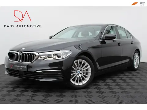 BMW 5-serie 530i High Executive 1Jaar Garantie AUT I ADAPTIVE CRUISE I CAM I NAVI I LIJN ASSIST I LE