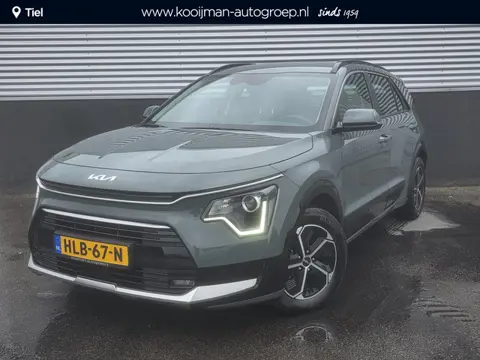 Kia Niro 1.6 GDi Hybrid DynamicLine Navigatie, Smart Key, Parkeersensoren voor + achter, Achteruitri
