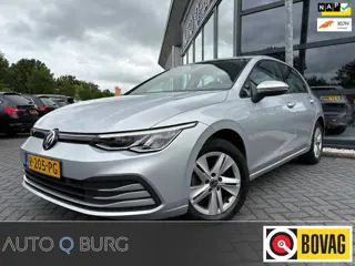 Volkswagen Golf 2.0 TDI Life Business | Trekhaak | Stoel/ Stuur verwarming | Camera | Navi | LMV | L