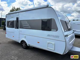Eriba Sporting Conga 465 met mover en luifel