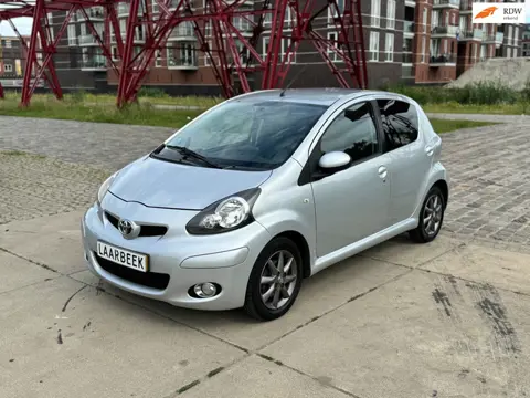 Toyota Aygo 1.0-12V Dynamic AIRCO|NAP|ElektrPakket|TomTom Editie