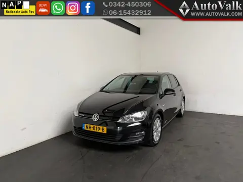 Volkswagen Golf 1.0 TSI Connected Series. Trekhaak!