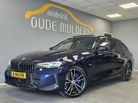 BMW 3-serie Touring 330e xDrive M-Sport 50 Jahre | Head-up | Harman Kardon | Trekhaak |