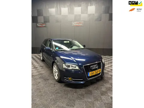 Audi A3 Sportback 1.6 TDI Attraction Advance | Navi | Led | Clima | PDC |
