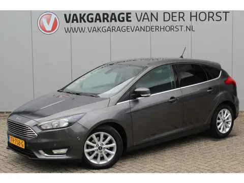Ford Focus 1.0-125pk Titanium. Erg nette en luxe Ford Focus. Stoel-, stuur- en voorraamverw., autm. 