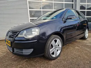Volkswagen Polo 1.4-16V Trendline