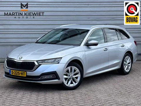 Skoda Octavia Combi 1.5 e-TSI Business Edition Plus|Trekhaak|Adaptive Cruise Control|17" velgen