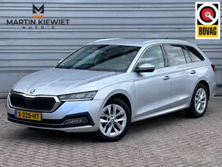 Skoda Octavia Combi 1.5 e-TSI Business Edition Plus|Trekhaak|Adaptive Cruise Control|17" velgen