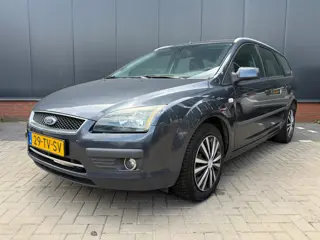 Ford Focus Wagon 1.6-16V Futura