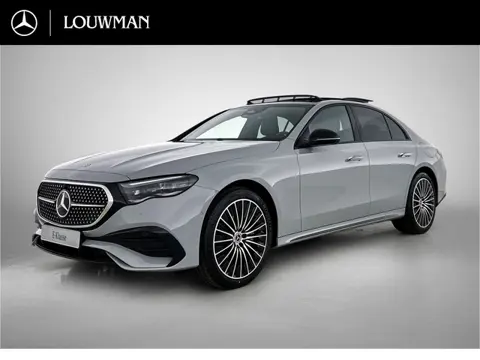 Mercedes-Benz E-Klasse 300 e Business Solution AMG | Premium pakket | Panoramaschuifdak | Trekhaak |