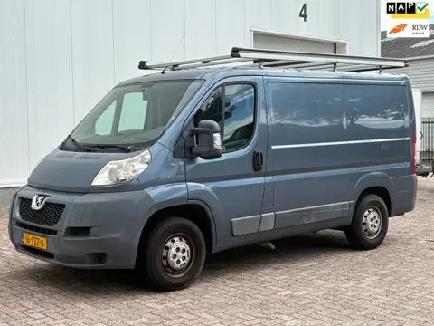 Peugeot Boxer 330 2.2 HDI L1H1