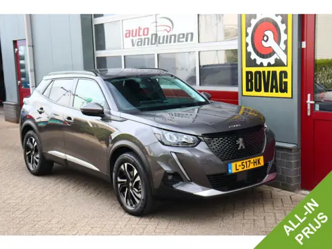 Peugeot 2008 1.2 PureTech Allure Pack O.a: Camera, Navi, Clima, Cruise, Carplay, Etc. All-in prijs!