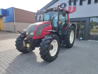 Valtra N 121 HT (bj 2008)