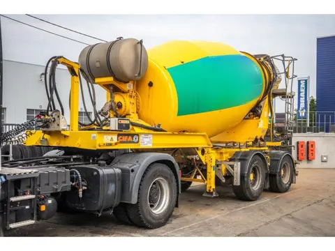 CIFA BETON MIXER/MALAXEUR/MISCHER10M3 (bj 2016)