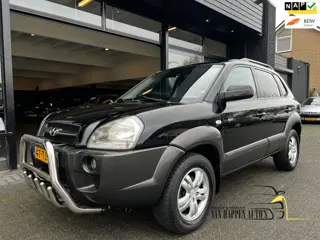 Hyundai Tucson 2.7i V6 4WD Style / Automaat