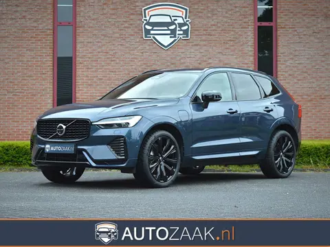 Volvo XC60 T6 Recharge AWD Plus Dark | Trekhaak | SOH 100%