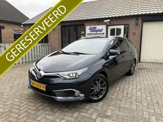 Toyota Auris Touring Sports 1.8 Hybrid Lease Exclusive Xenon Leer