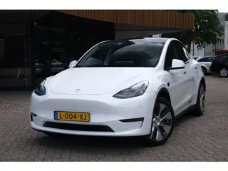 Tesla Model Y Long Range AWD 75 kWh|Rijklaar!|SoH91%|FSD3|Pano|Trekhaak|Warmtepomp|INCL.BTW