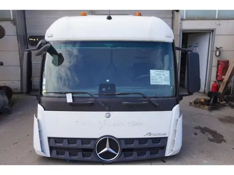Mercedes-Benz L-STREAMSPACE 2.3MM 320 TUNNEL (bj 2017)