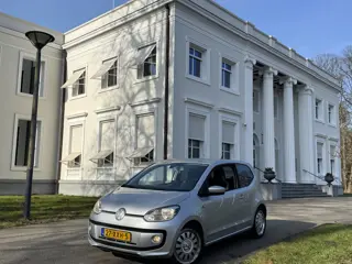 Volkswagen HIGH-UP ! 1.0 LUXE, 1E EIG 1:30 ! BlueMotion