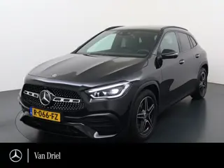 Mercedes-Benz GLA 180 AMG line | Pano Memory Multibeam Keyless