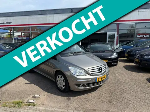 Mercedes-Benz B-klasse 200 AUTOMAAT-PDC-TREKHAAK-NIEUWE APK