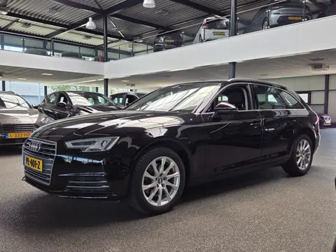 Audi A4 Avant 2.0 TFSI ultra Sport Edition, Trekhaak, Cruise, Etc.
