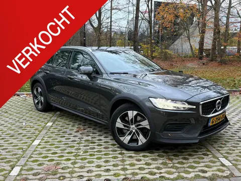 Volvo V60 Cross Country 2.0 T5 AWD Pro