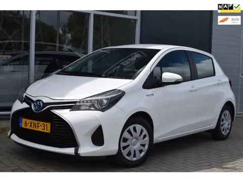Toyota Yaris 1.5 Hybrid Aspiration | Automaat | Navi | NAP + APK 6-2027