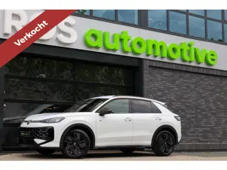 Volkswagen T-Roc 1.5 eTsi R-Line First Edition | NIEUW MODEL | BTW | CAMERA | ACC | STUURVERWARMING 