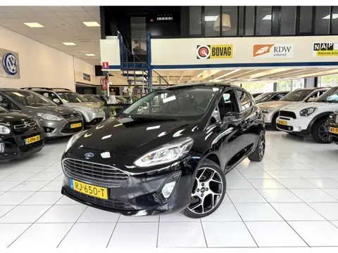 Ford Fiesta 1.0 EcoB. Titanium Bovag Garantie Panoramadak