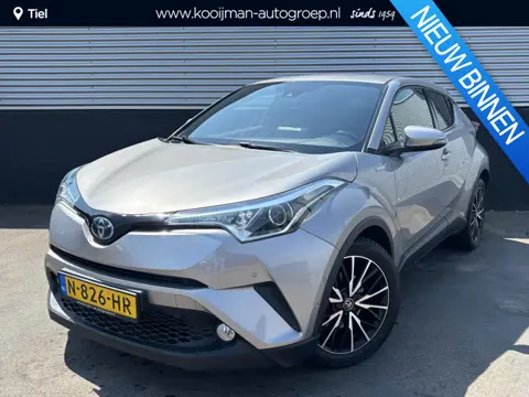 Toyota C-HR 1.8 Hybrid Style Navigatie, Dodehoekdetectie, Stoelverwarming, Stuurwiel verwarmd, Smart