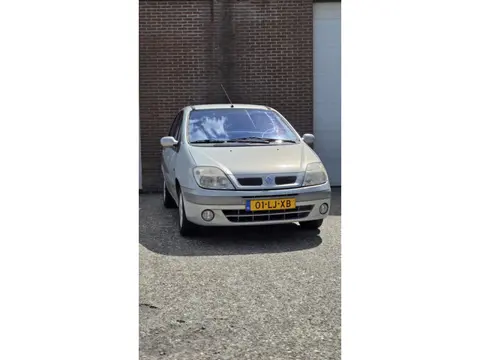 Renault Scénic 1.6-16V Authentique / Trekhaak / APK tot 23-08-2027 /