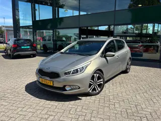 Kia Cee'd 1.6 GDI Comfort Pack INRUILKANJER! (Airco, Cruise Control, Stoel/Stuurverwarming, Multimed