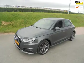 Audi A1 Sportback Audi A1 1.4 TFSI Sport S line Automaat airco lmv navigatie 129.000km